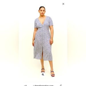 SOLD Reformation sz 4 Midi NWT